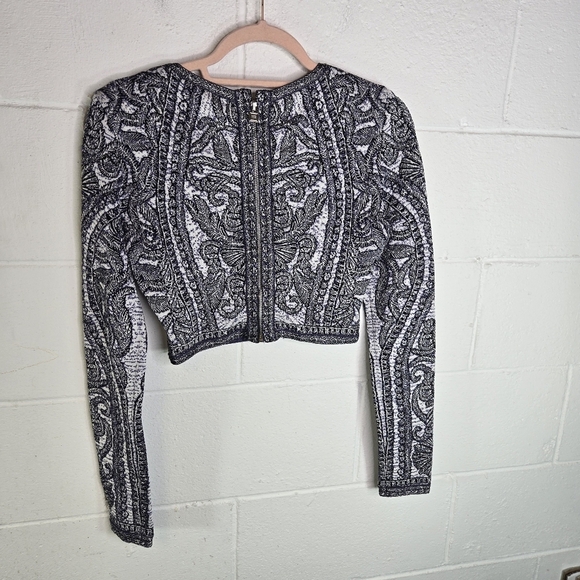 Herve Leger Mackenzie Intarsia Knit Jacquard Cropped Long Sleeve Top - Picture 6 of 16